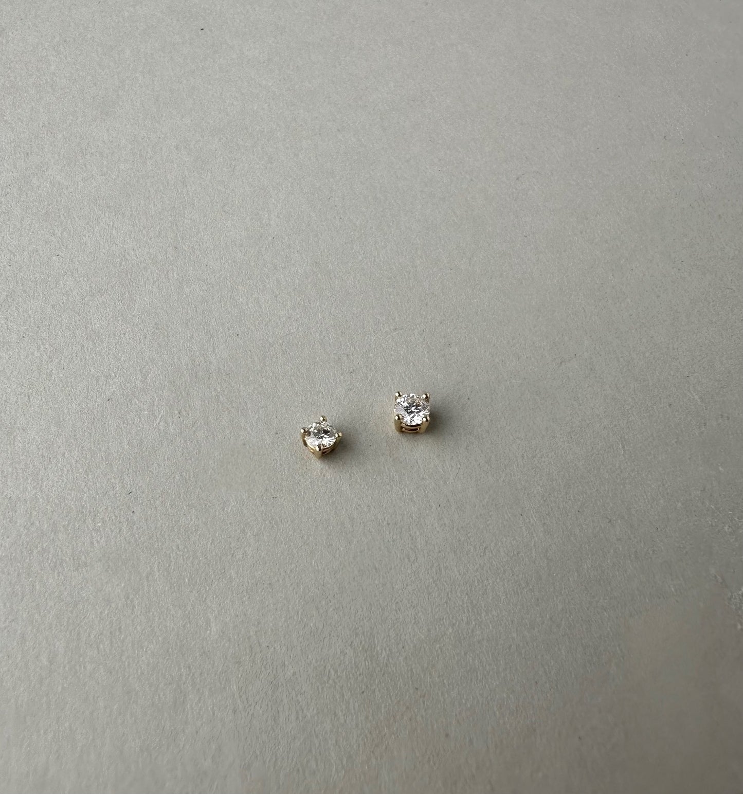 SI mono earring